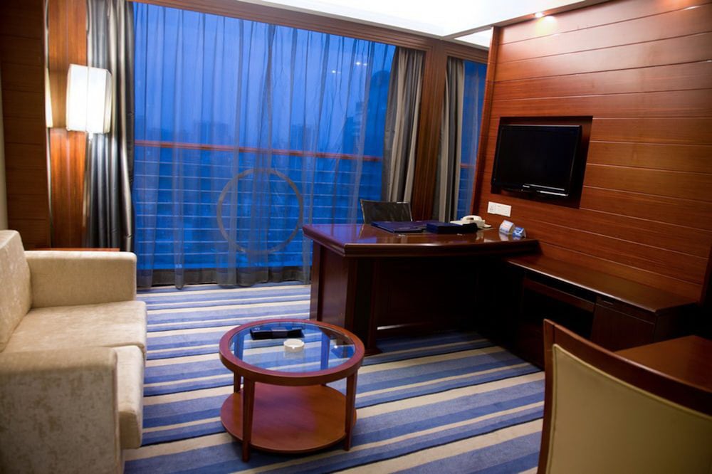 Apartment suite - Photo 6