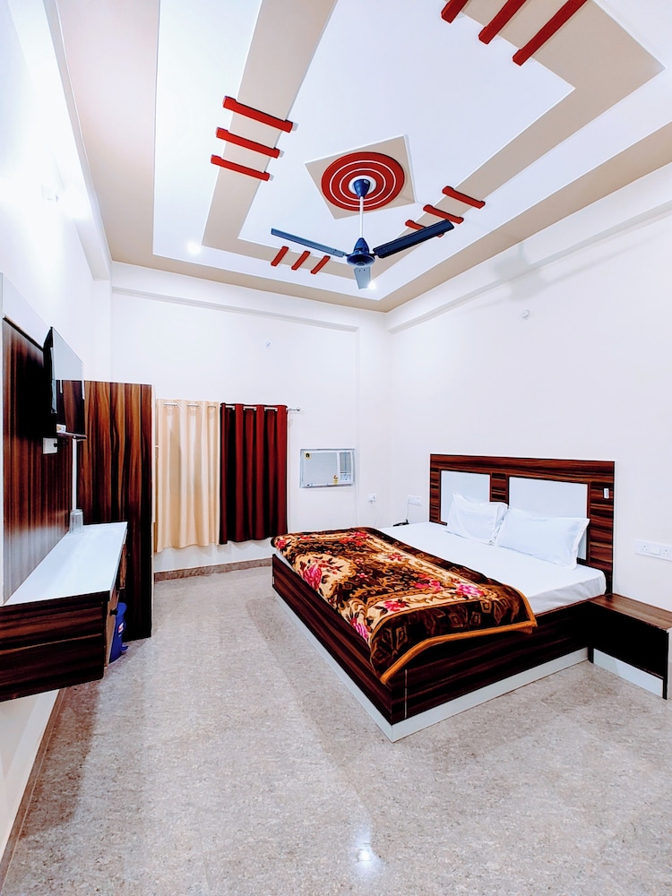 Deluxe Double Room photo 2