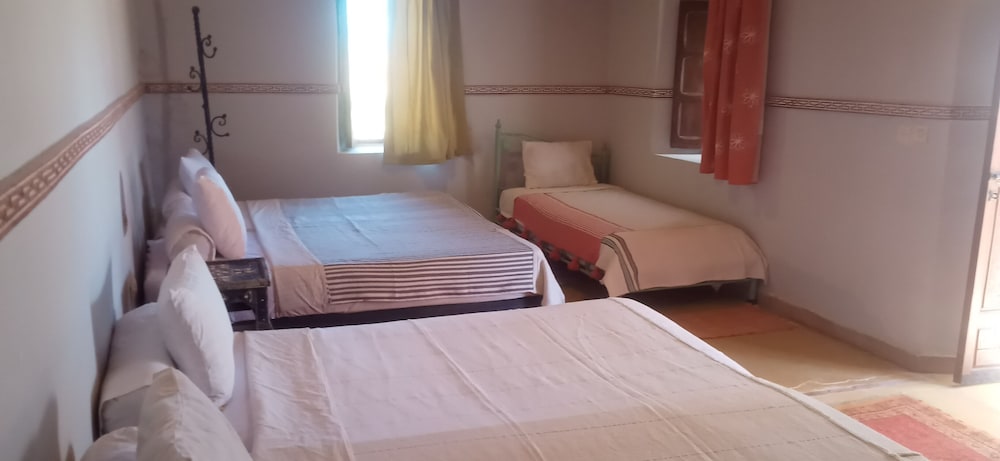 Basic Quadruple Room photo 1