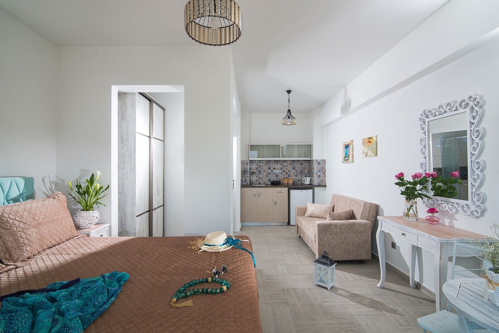 Superior Room, Partial Sea View