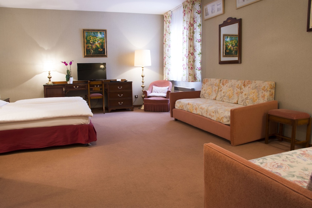 Family Triple Room photo 2