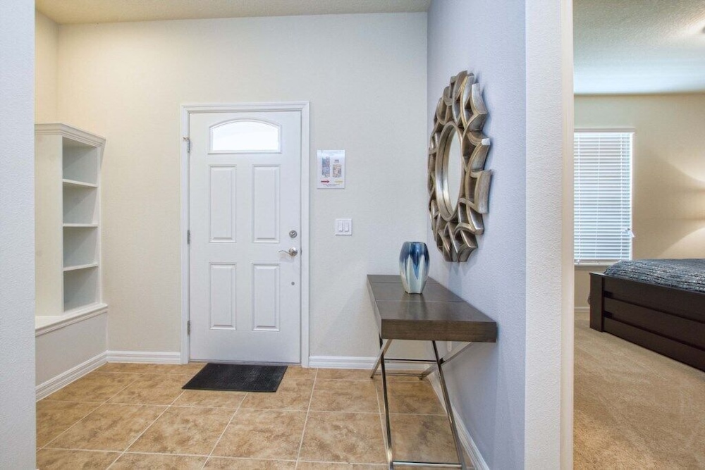 Townhome, 5 Bedrooms