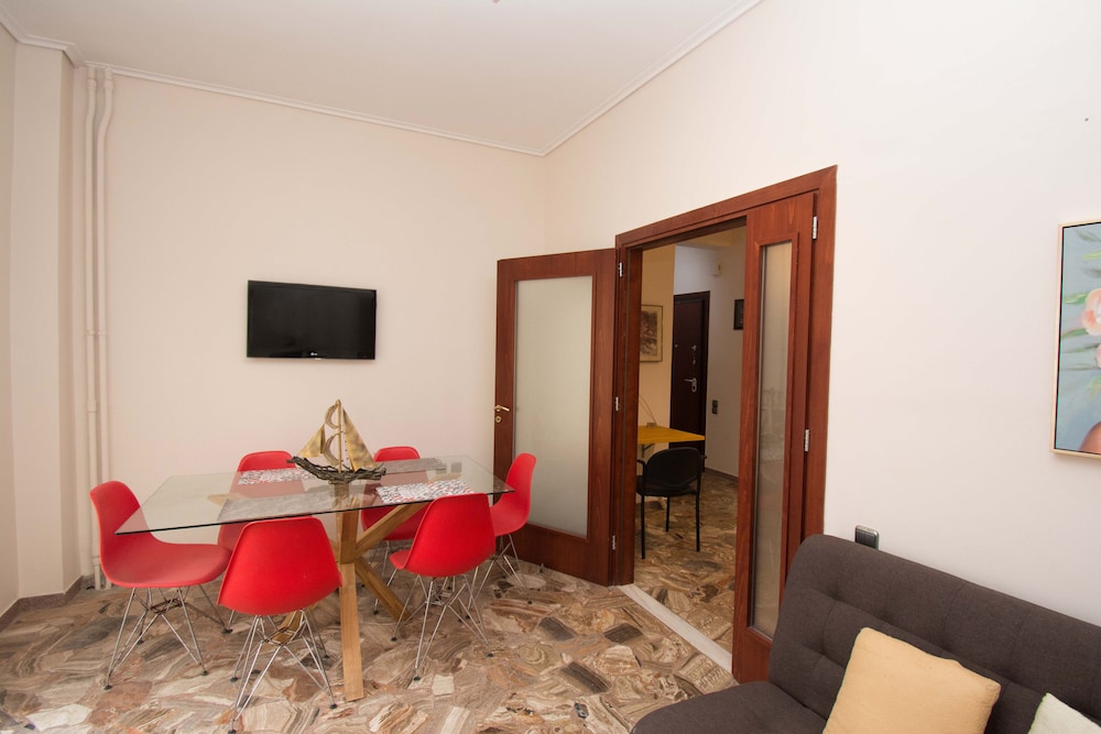 Apartment photo 3