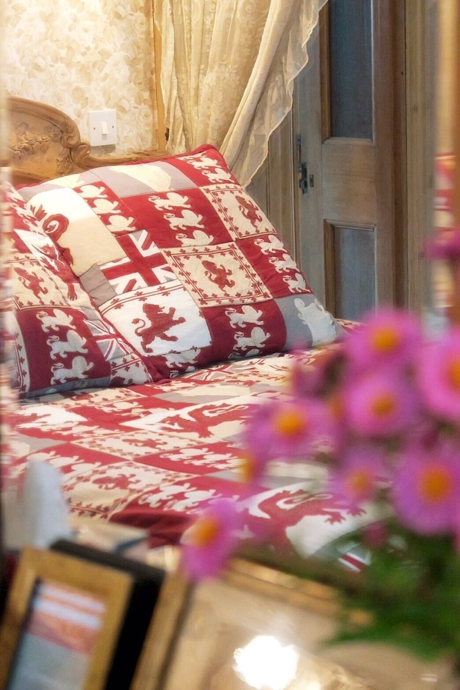 Double or Twin Room (The Pine Room) photo 2