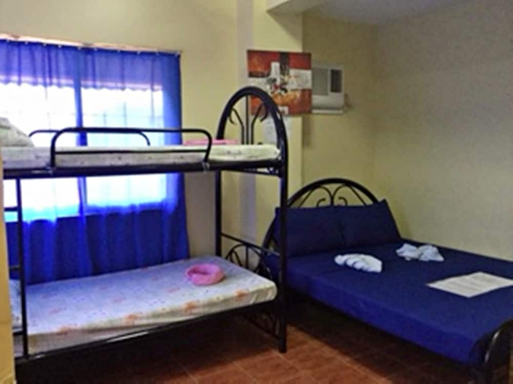 Room 9, Private Bathroom