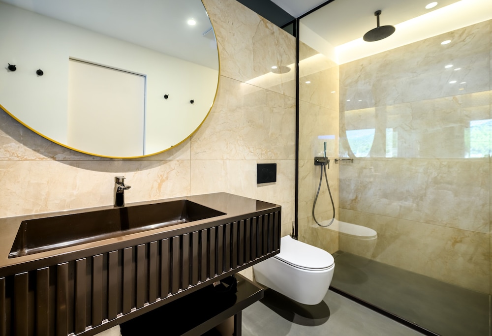 Superior Room, Balcony, Sea View - Photo 7