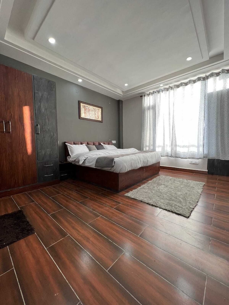 Deluxe Room - Photo 7