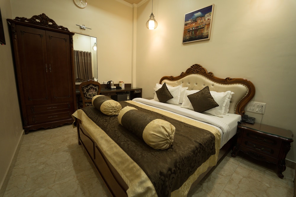 Premium Deluxe Room - Photo 10