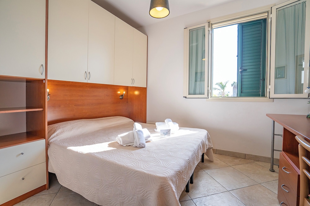 Family Villa, Multiple Bedrooms, 2 Bathrooms (Casa Machiavelli Near The Sea)