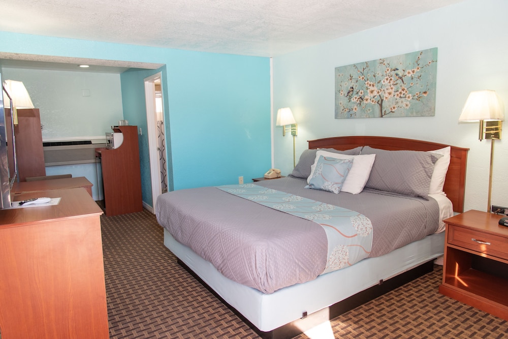 Standard Room photo 3