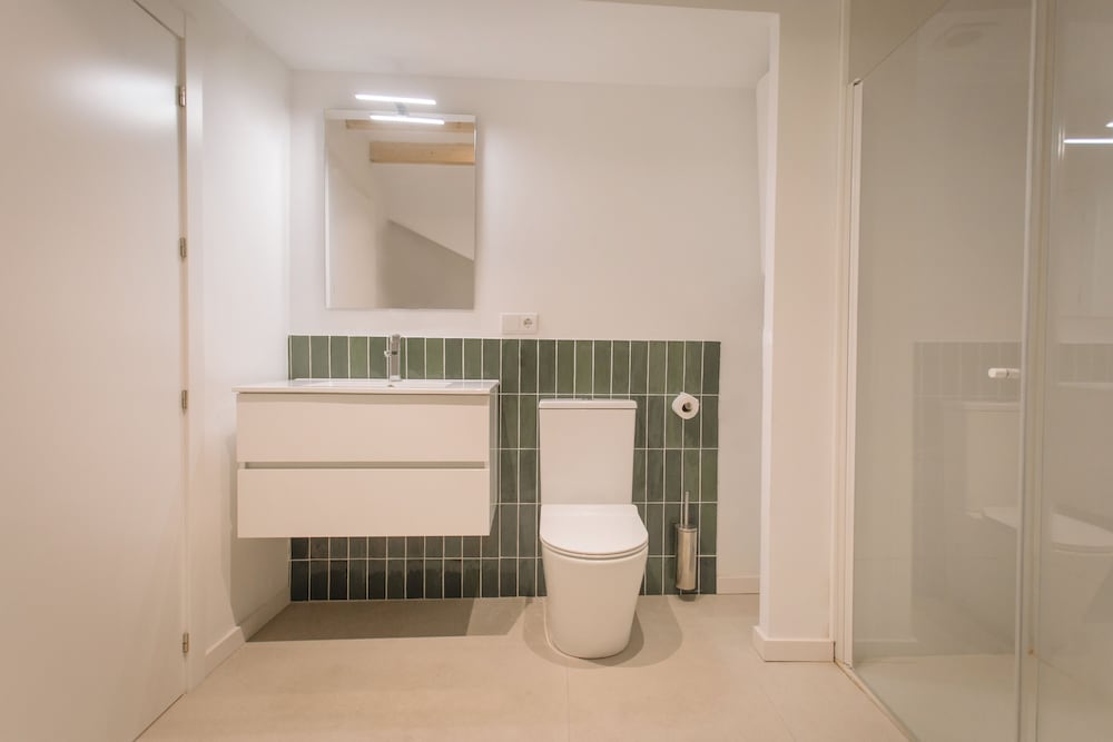Studio, Ensuite - Photo 20
