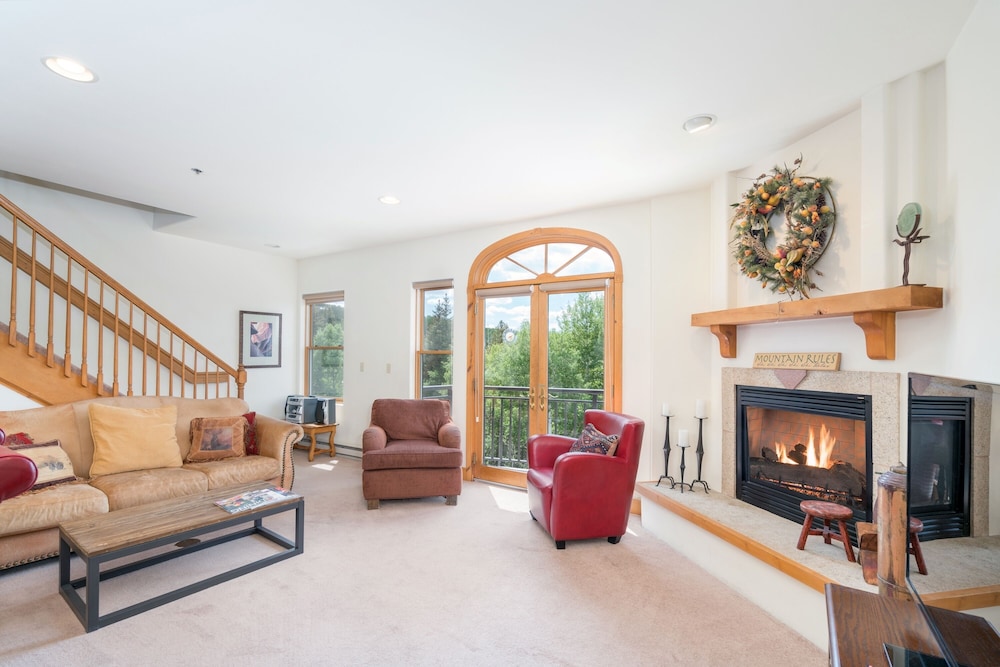 Condo, 4 Bedrooms