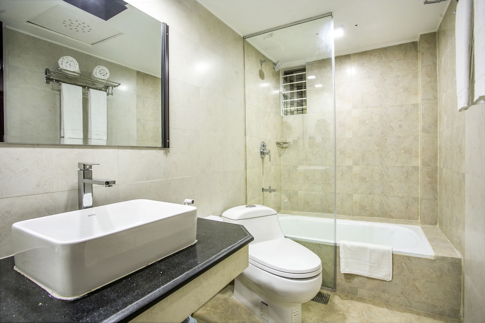 Deluxe Double or Twin Room, 2 Twin Beds, Non Smoking, River View - Photo 3
