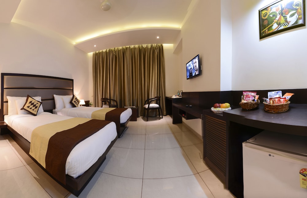 Executive Room - Photo 5