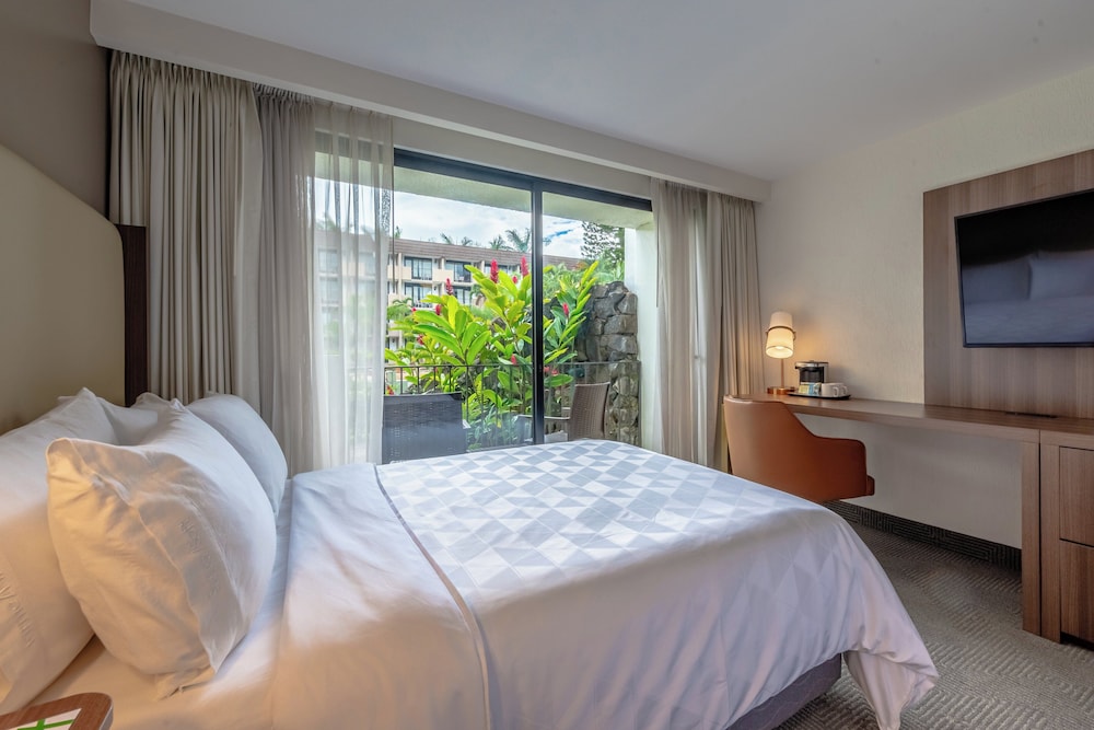 Standard Room, 1 King Bed, Garden View