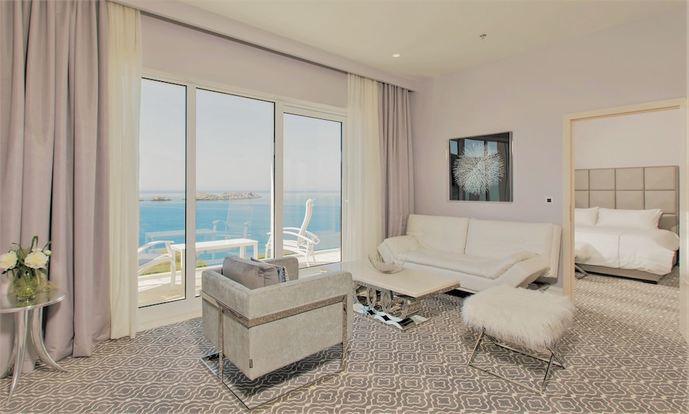 Superior Suite, 2 Bedrooms, Balcony, Sea View thumbnail 5