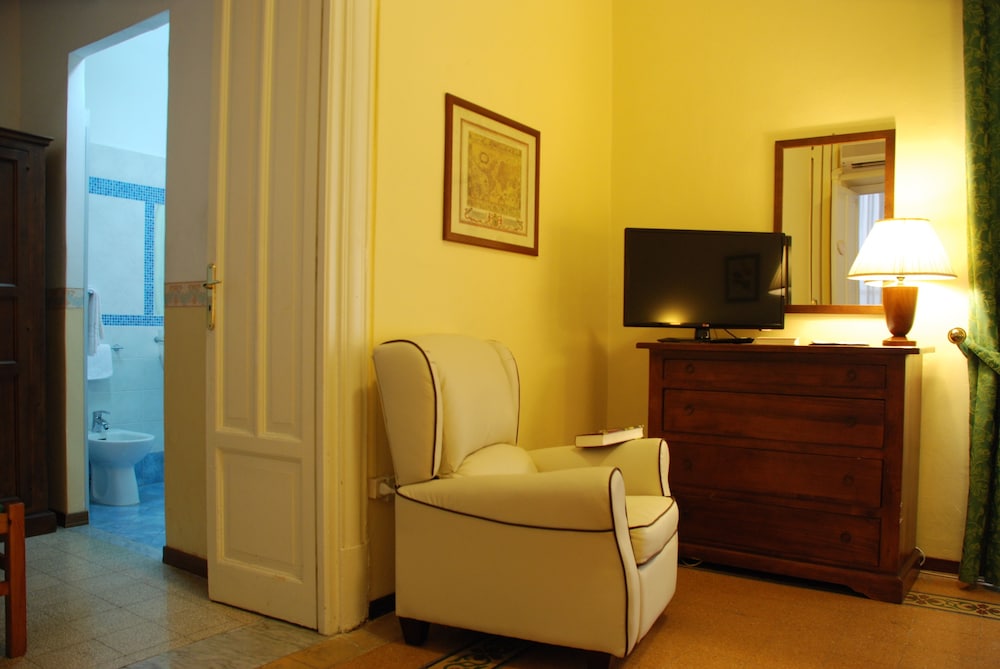 Quadruple Room - Photo 3