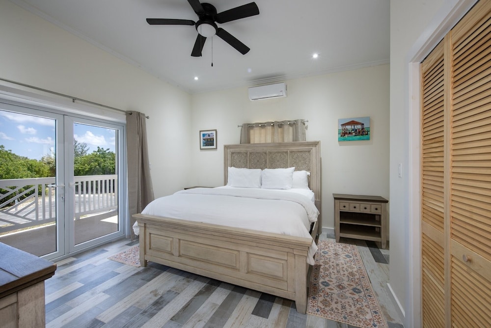 House, 5 Bedrooms photo 1