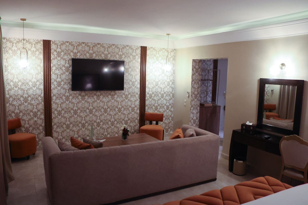 SUITE PRESTIGE - Photo 11