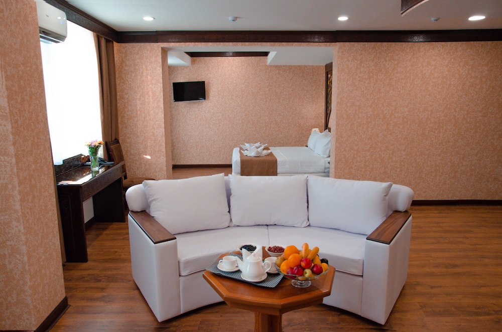 Deluxe Double Room, City View photo 1