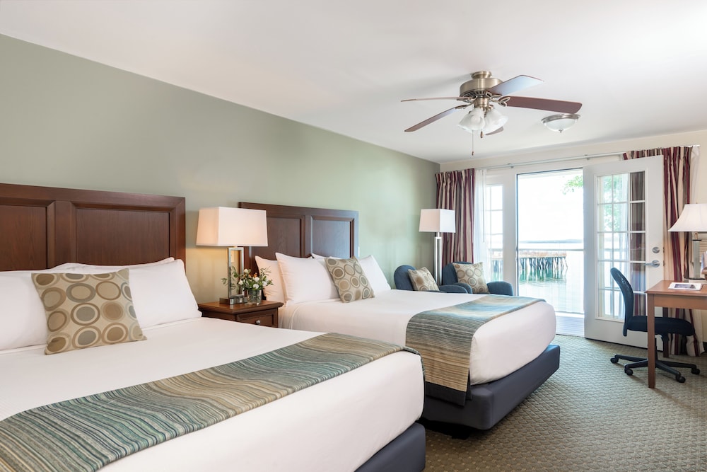 ADA Portside 2 Queen Bed Balcony