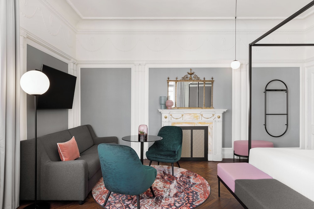 Junior Suite, 1 King Bed