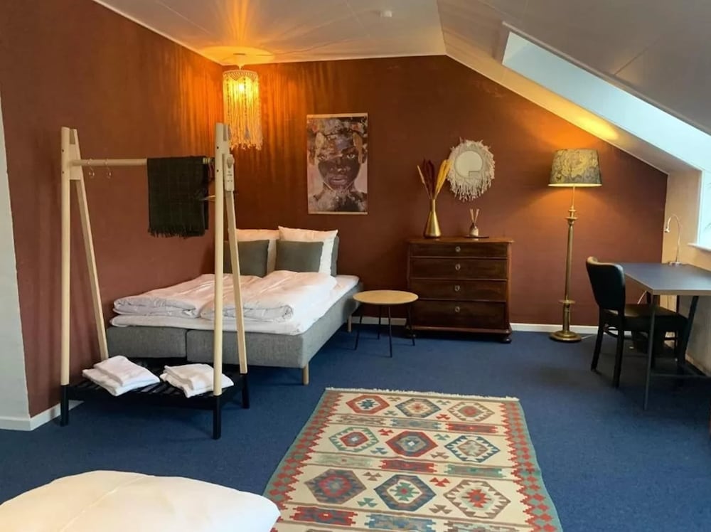 Family Quadruple Room, 1 Queen Bed with Sofa bed photo 1