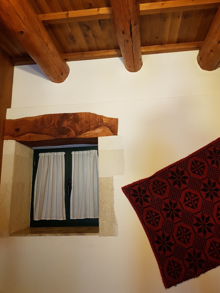 Traditional Ioannis Cottage with Ecological Heated Pool