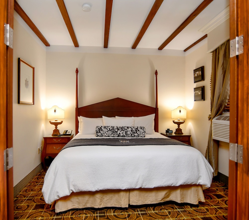 Junior Studio Suite