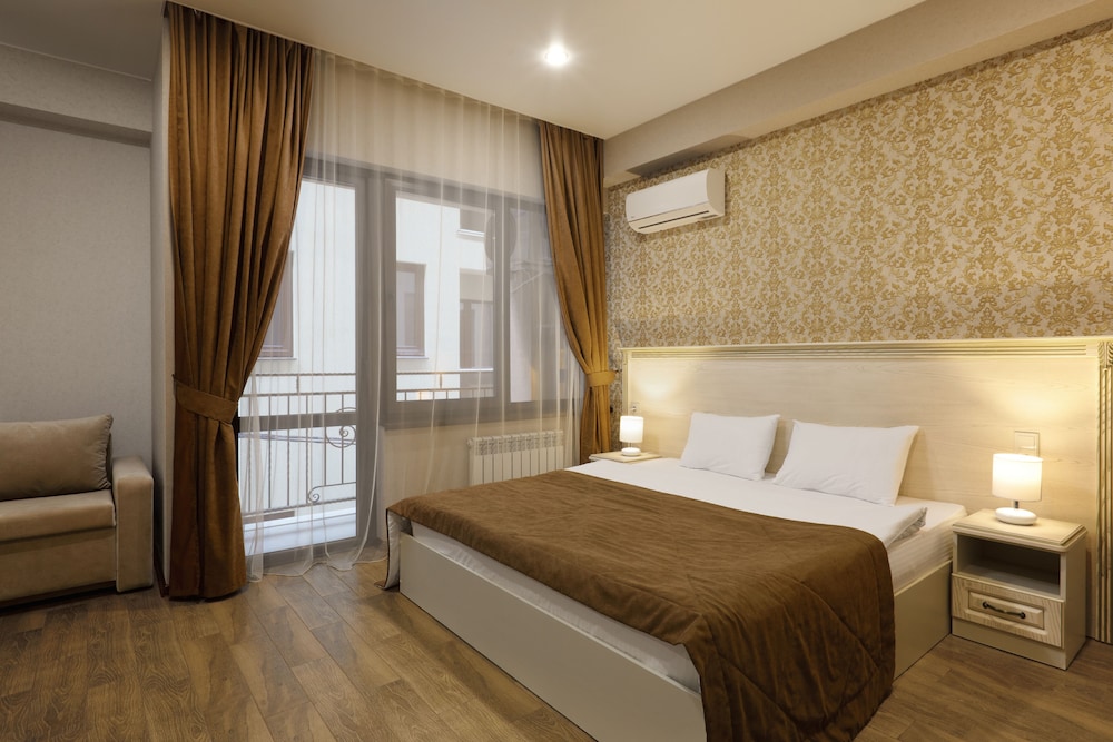 Standard Double Room, Balcony photo 2