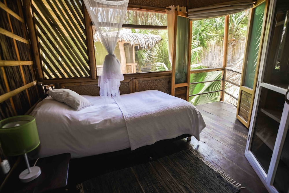 Room, 1 Large Twin Bed, Balcony photo 3