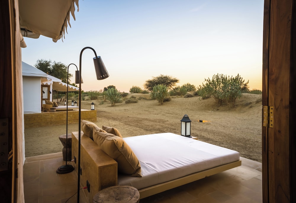 Luxury Double Room, Balcony, Lake View photo 2