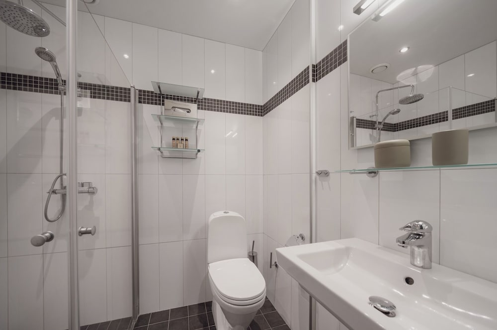 Premium Double Room, Harbor View - Photo 8