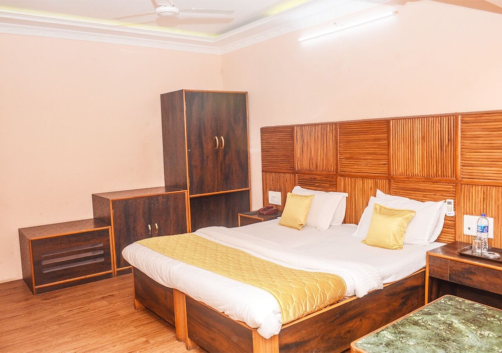 Deluxe Room - Photo 1