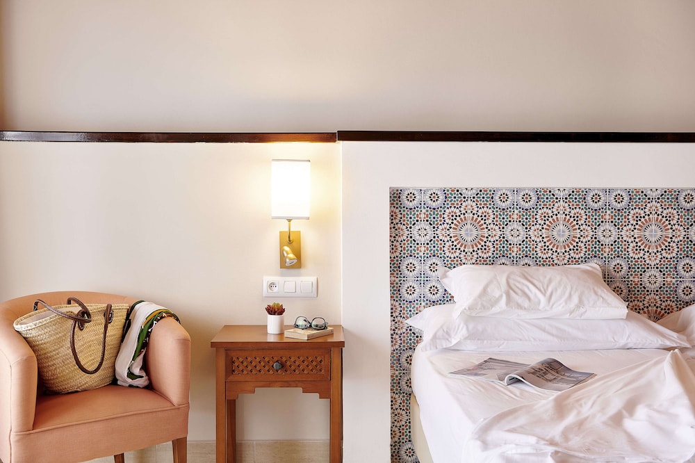 Junior Suite, Beachfront - Photo 5