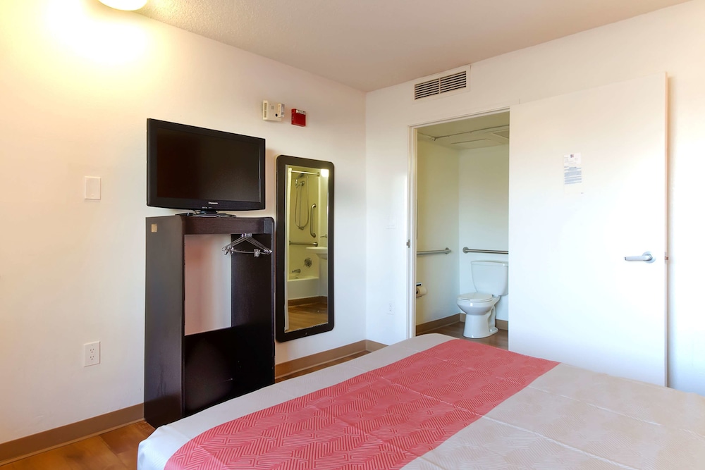 Standard Room, 2 Double Beds, Accessible, Non Smoking