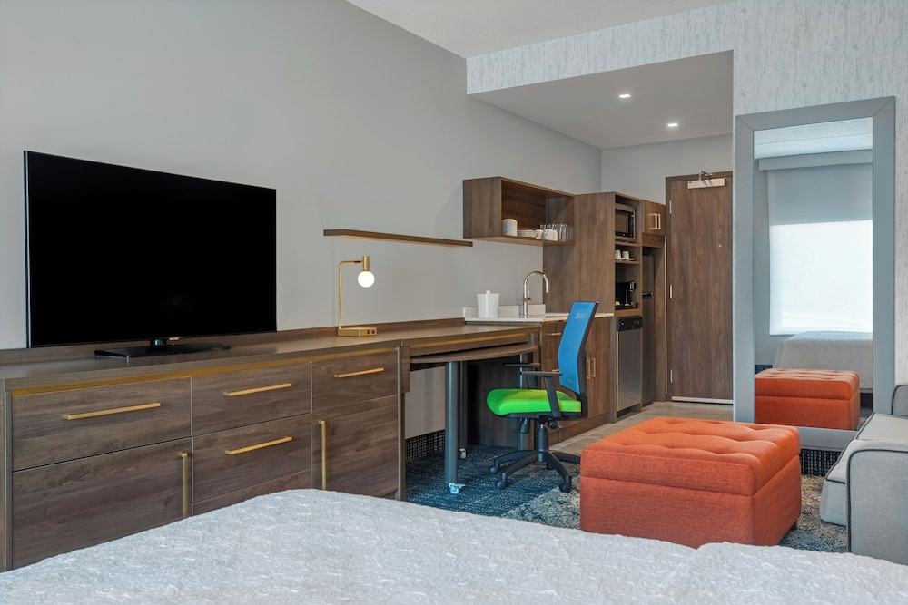 Studio Suite, 1 Queen Bed