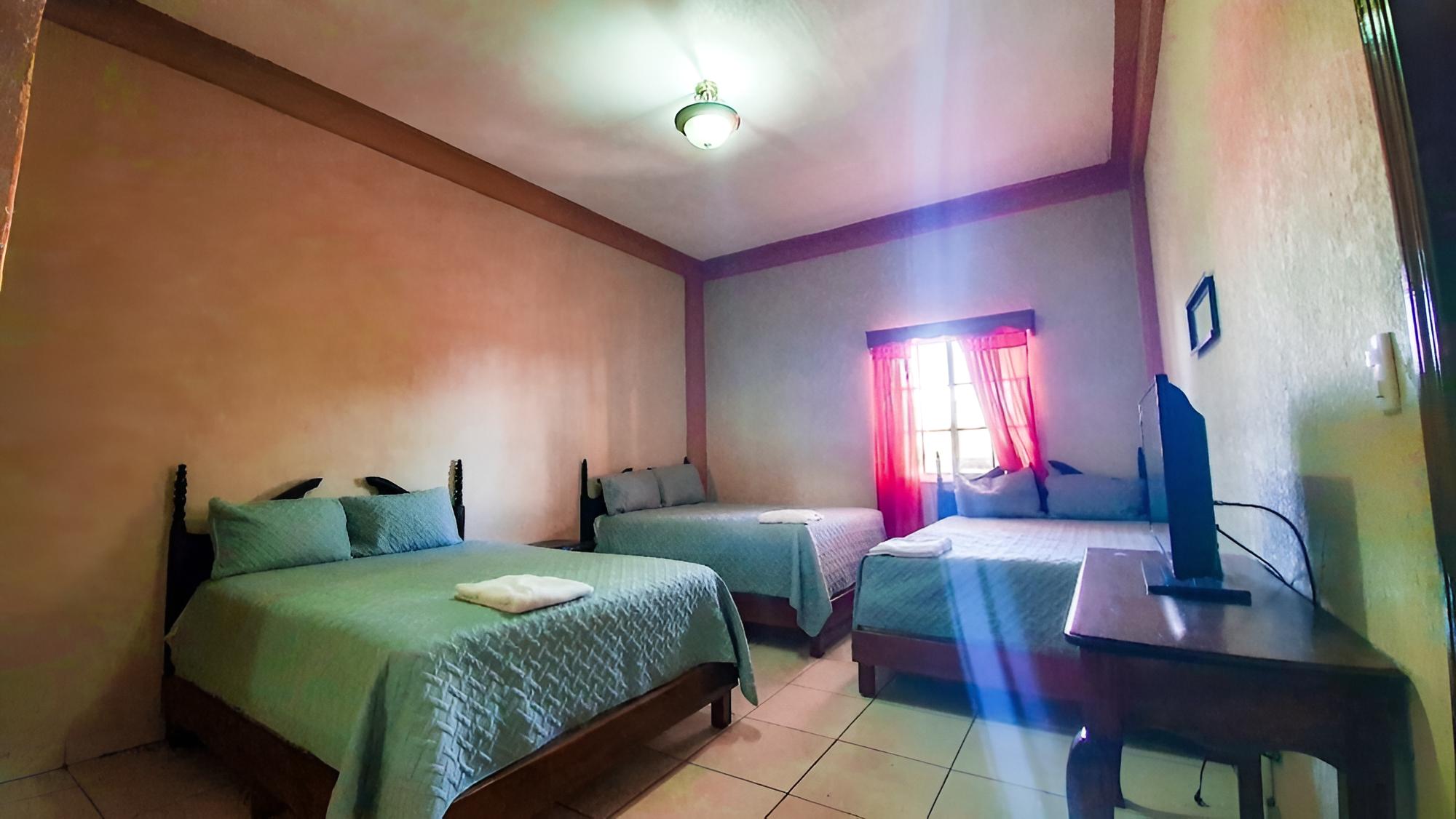 Basic Room, Non Smoking, Private Bathroom