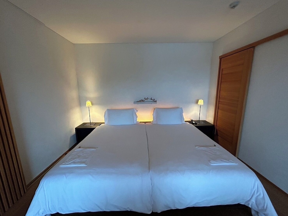 TOBE SUITE