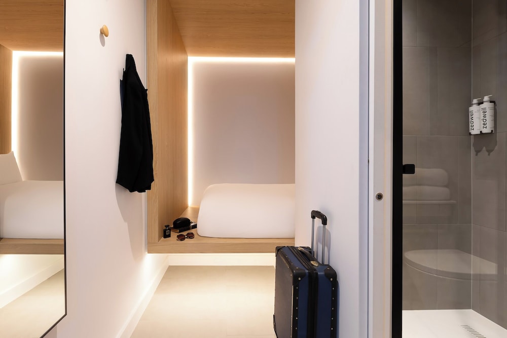 Cocoon 1 - Accessible