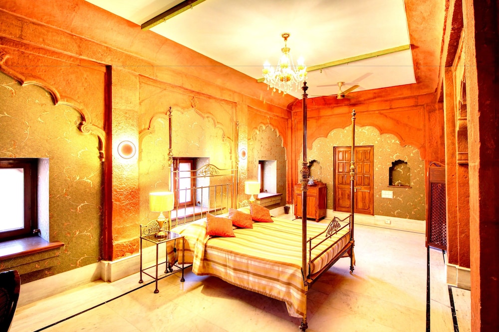 Heritage Royal Suite photo 2