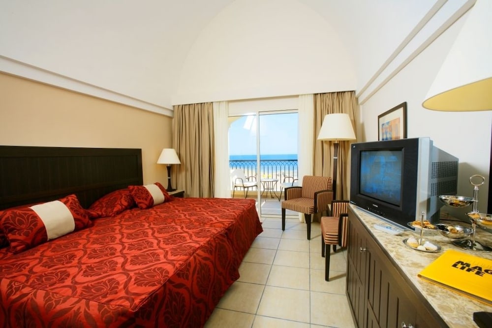 Standard Double or Twin Room, Garden View