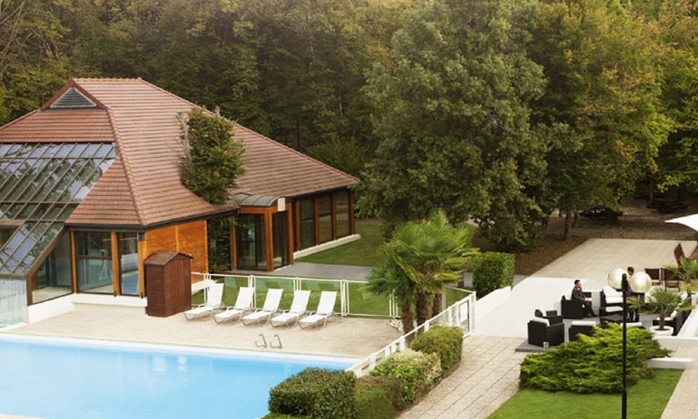 Classic Room, 1 Double Bed with Sofa bed, Pool View - Photo 4