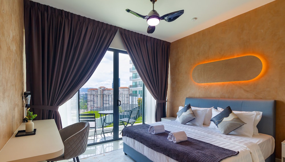 Deluxe Suite photo 1