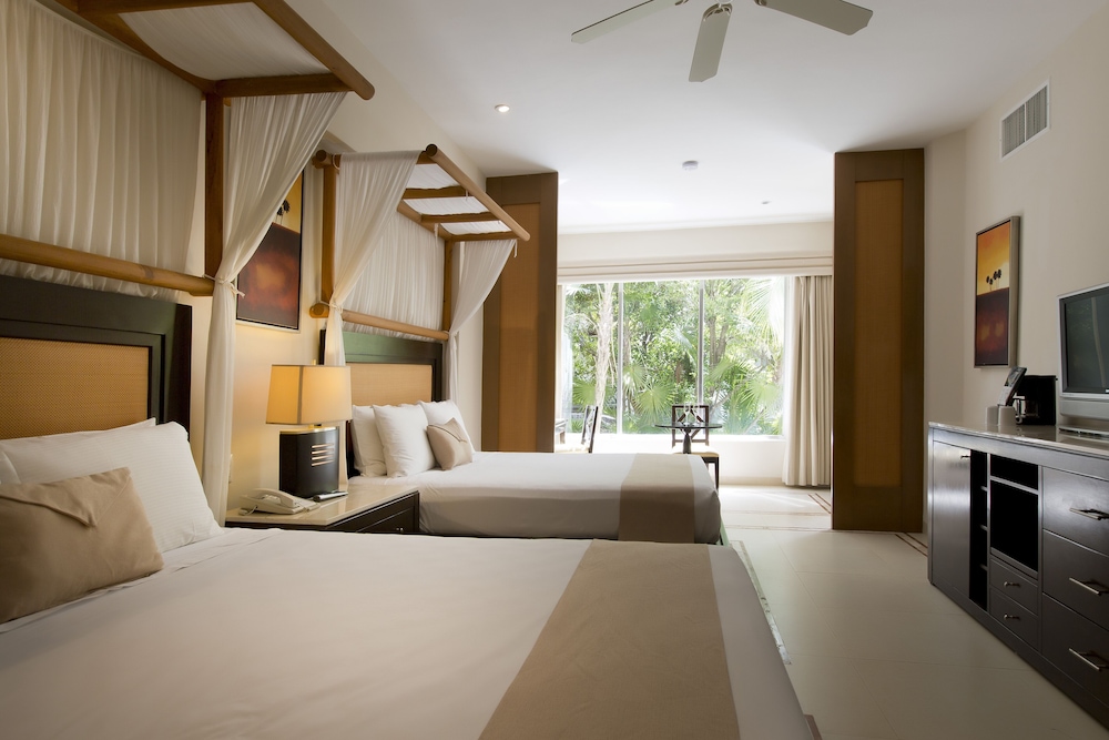 Jacuzzi Suite, Garden View Tulum