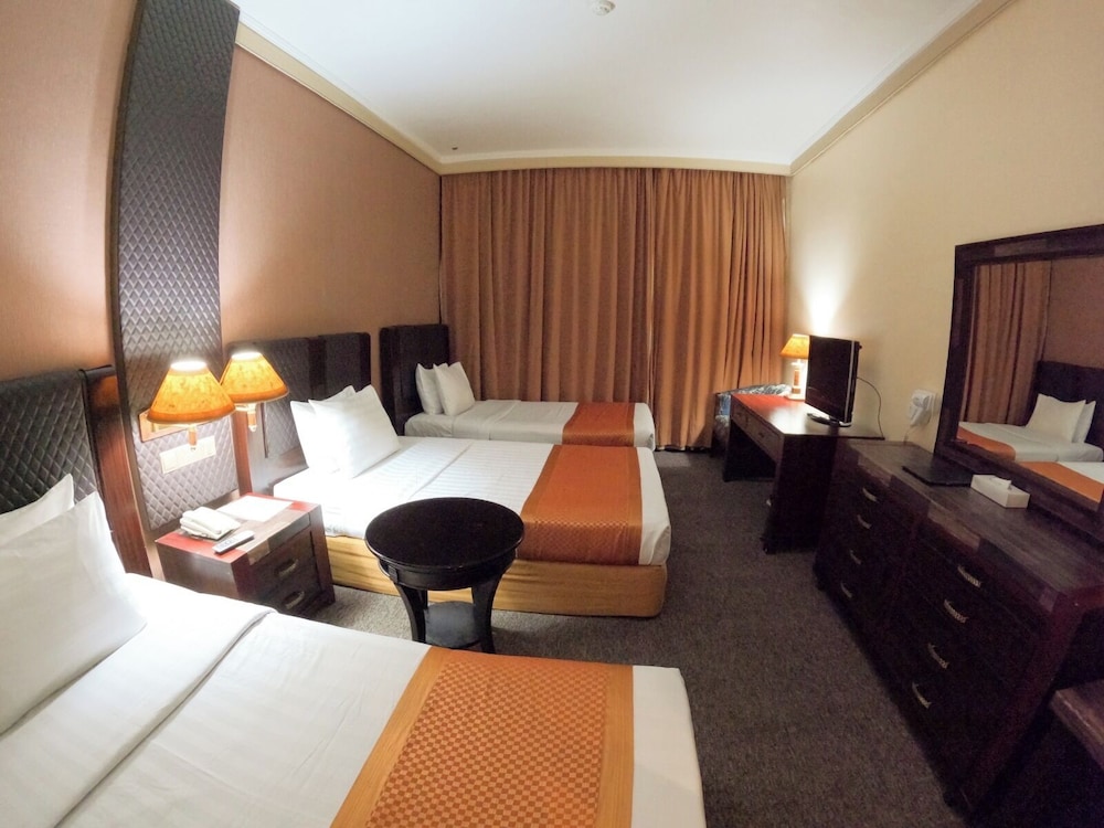 Deluxe Triple Room photo 3