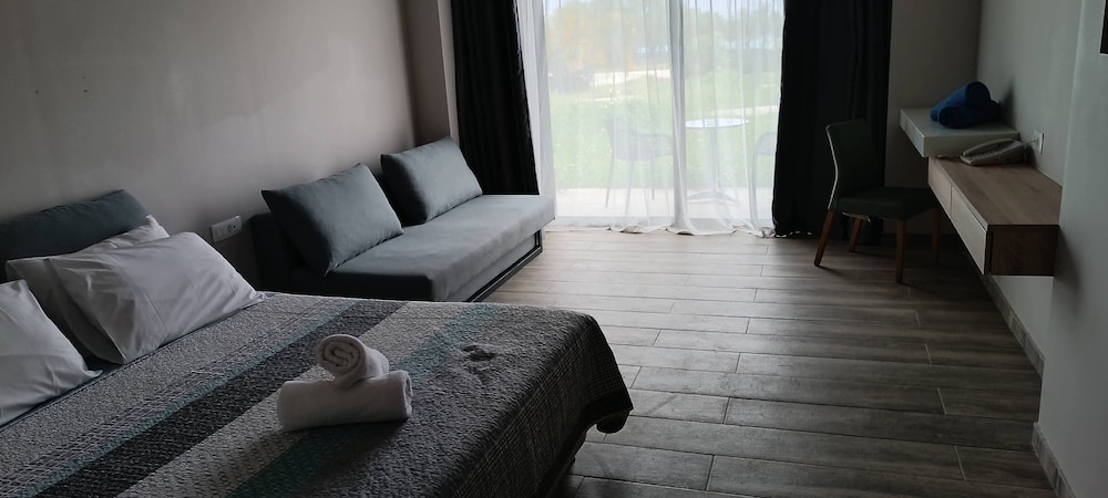 Superior Double or Twin Room, Garden Area