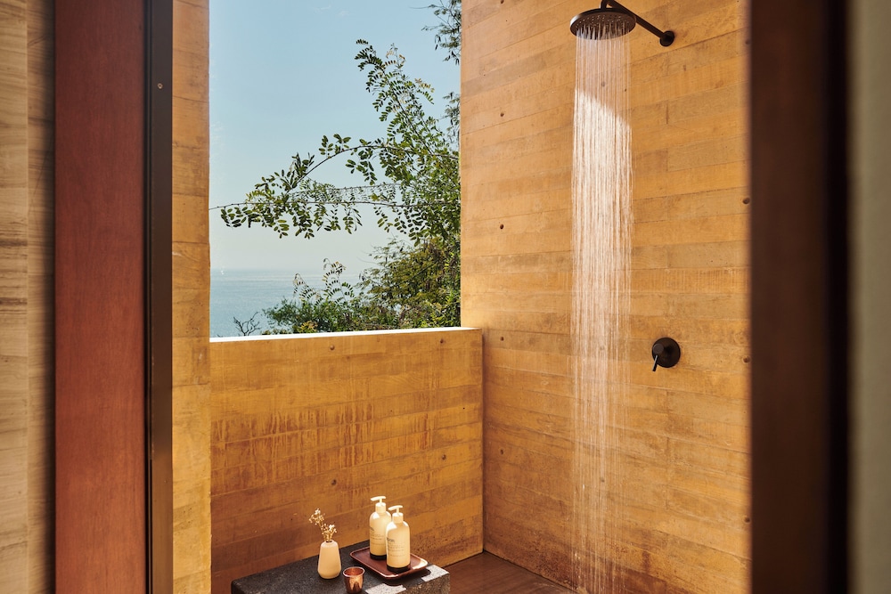 Suite, 1 Bedroom, Ocean View (Cliffside, Infinity Pool) - Photo 3