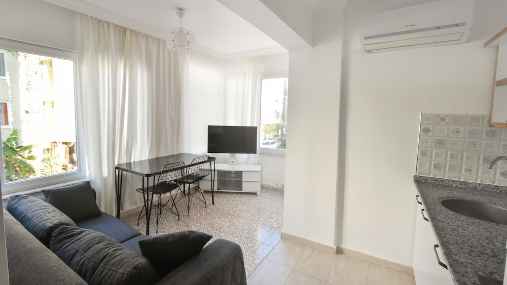 Family Suite, 1 Bedroom, Kitchen, City View photo 1