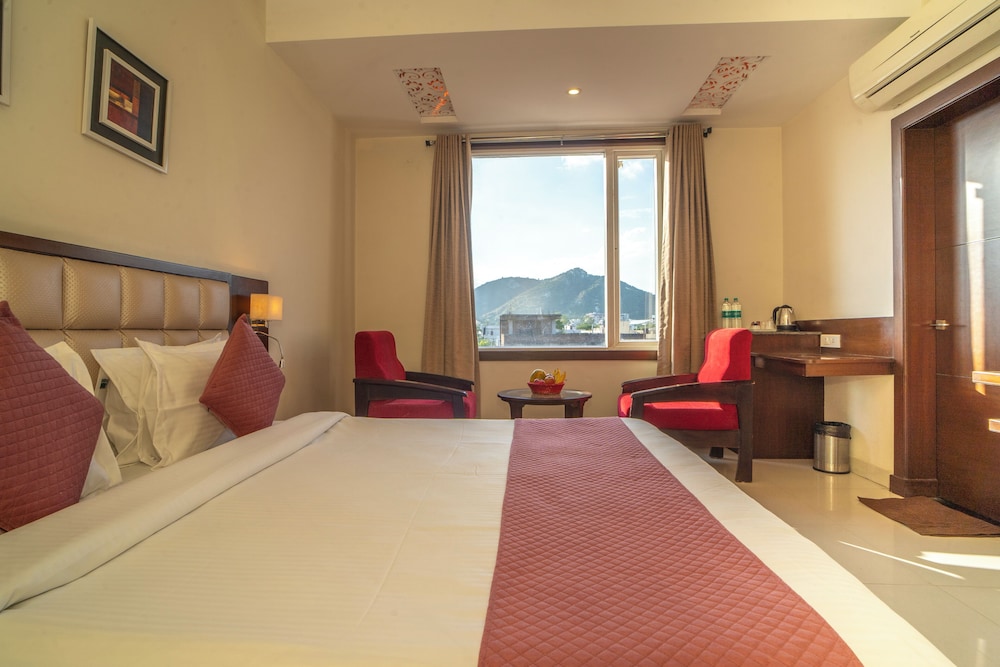 Super Deluxe Room - Photo 3